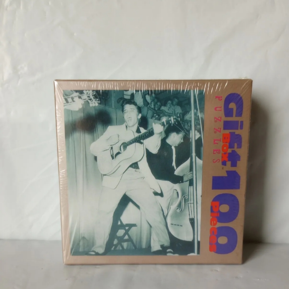 Elvis Concert Collectible 100 Piece Jigsaw Puzzle